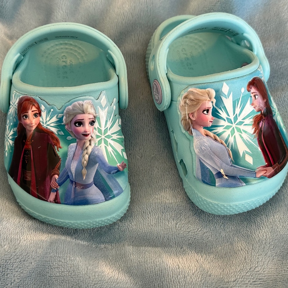 Frozen 2 Toddler Crocs